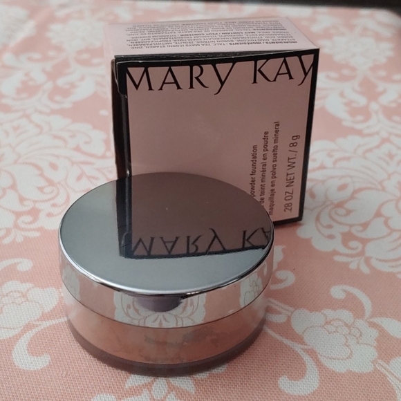 Mary Kay mineral powder foundation bronze 1